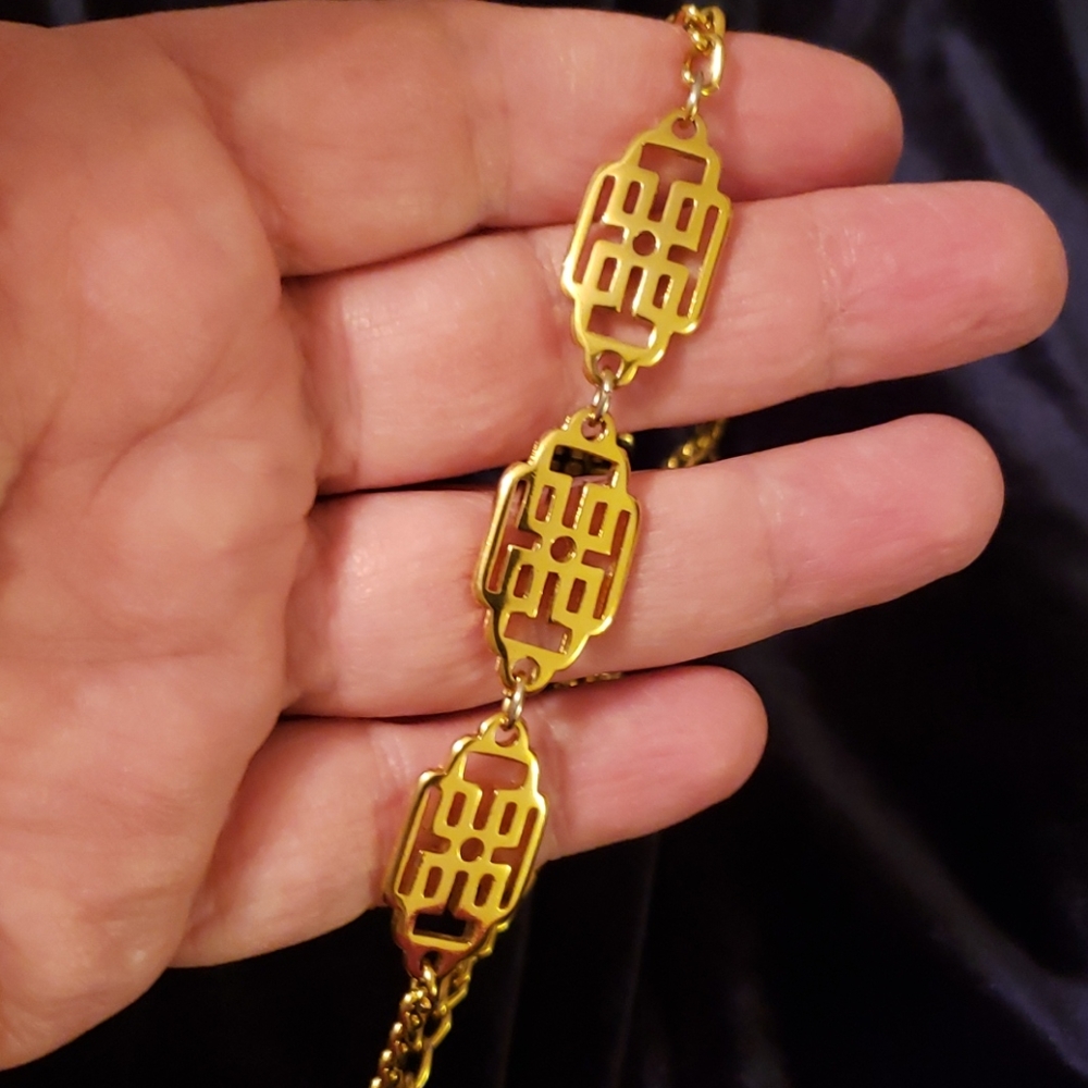 Necklace - Picture 2 of 2
